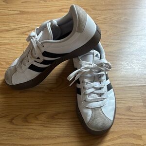 WOMEN'S ADIDAS VL COURT 3.0 SNEAKERS